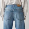 02 Jeans dritti a vita bassa