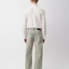 02 Jeans dritti dal taglio morbido