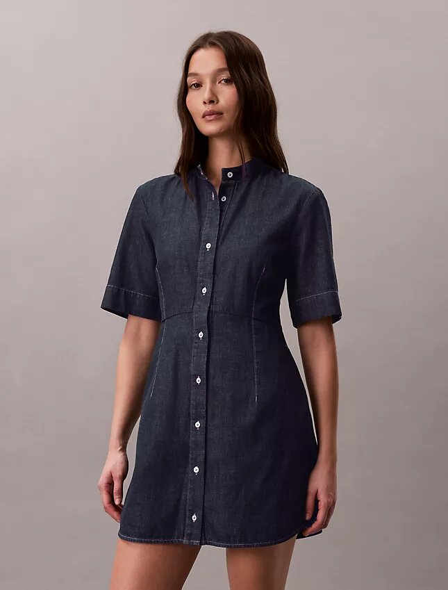 Abito in denim a maniche corte Abito in denim a maniche corte
