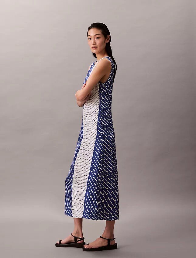 Abito midi in twill di viscosa stampato Abito midi in twill di viscosa stampato
