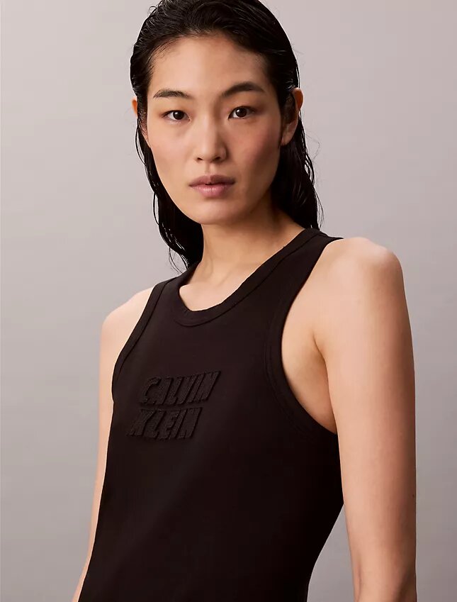Abito senza maniche midi con logo Calvin Klein Abito senza maniche midi con logo Calvin Klein