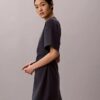 Abito T-shirt in interlock a costine con logo Abito T-shirt in interlock a costine con logo