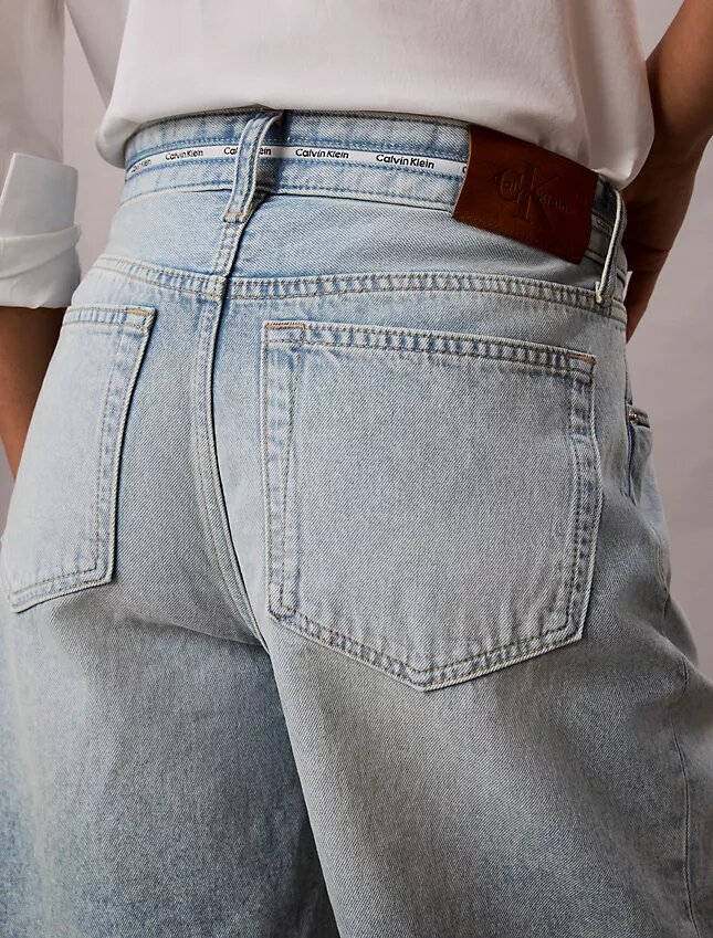 Bermuda in Denim con logo Bermuda in Denim con logo