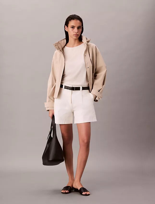 Bermuda in twill di cotone Cotton Stretch con pieghe Bermuda in twill di cotone Cotton Stretch con pieghe