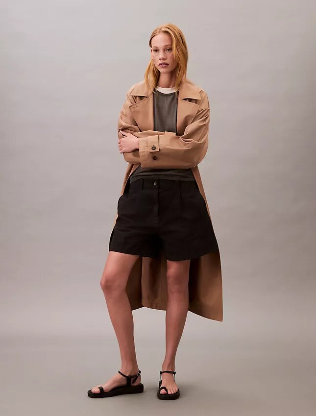 Bermuda in twill di cotone Cotton Stretch con pieghe Bermuda in twill di cotone Cotton Stretch con pieghe