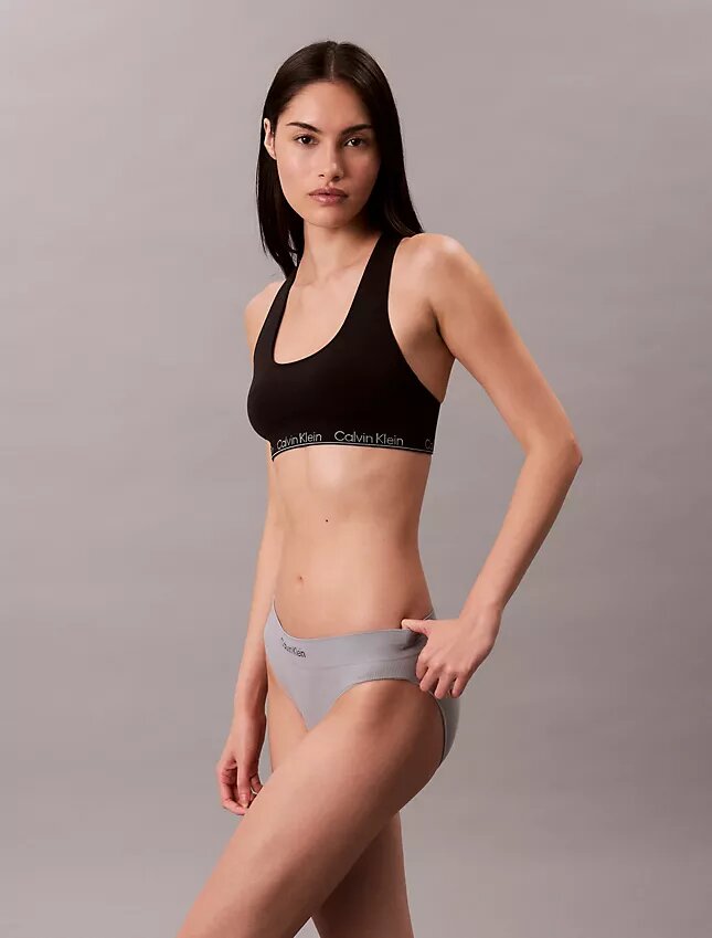 Bikini a 3 pezzi in microfibra senza cuciture a costine Bikini a 3 pezzi in microfibra senza cuciture a costine