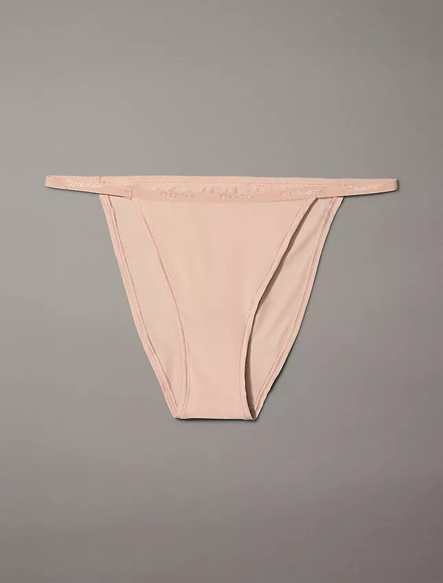 Bikini a perizoma micro ideale Bikini a perizoma micro ideale