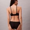 Bikini in microfibra elasticizzata con pizzo Bikini in microfibra elasticizzata con pizzo