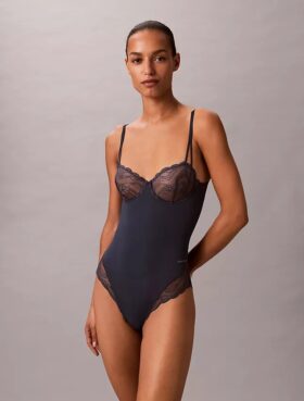 Body sensuale in pizzo elasticizzato