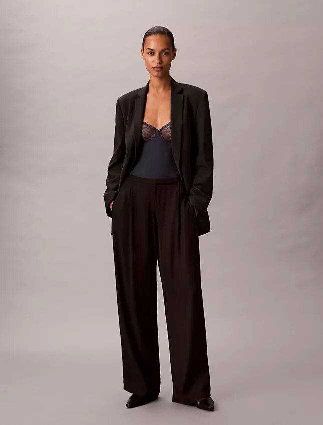 Body sensuale in pizzo elasticizzato Body sensuale in pizzo elasticizzato