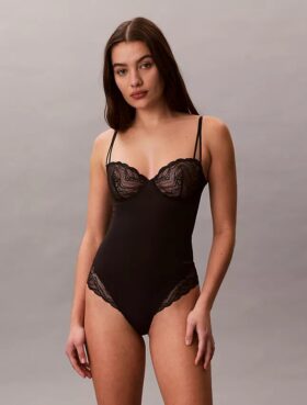 Body sensuale in pizzo elasticizzato