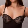Body sensuale in pizzo elasticizzato Body sensuale in pizzo elasticizzato