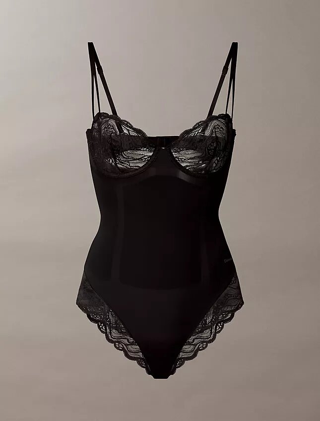 Body sensuale in pizzo elasticizzato Body sensuale in pizzo elasticizzato