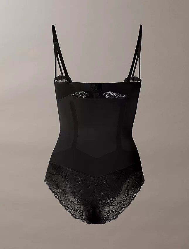 Body sensuale in pizzo elasticizzato Body sensuale in pizzo elasticizzato