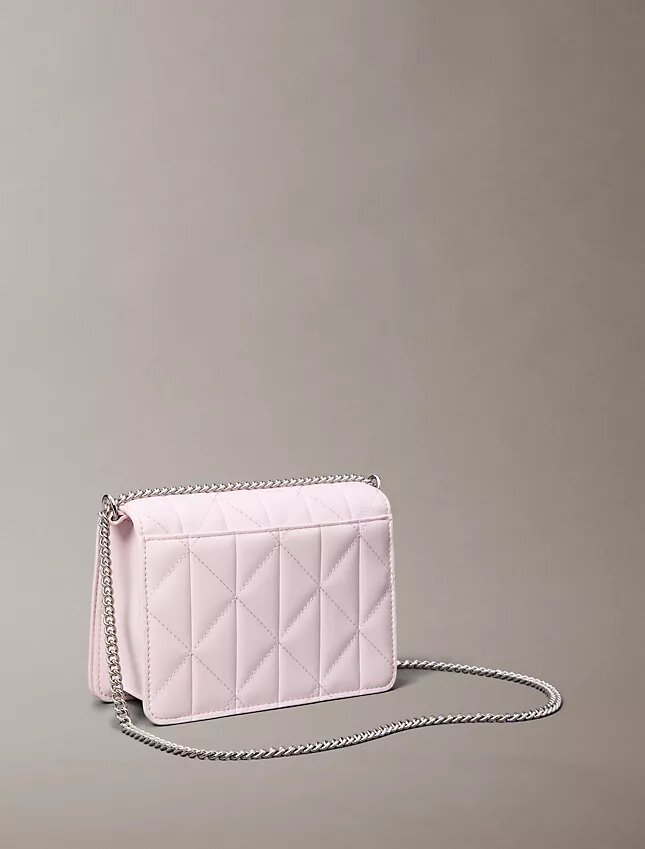 Borsa a catena mini con logo trapuntato Borsa a catena mini con logo trapuntato