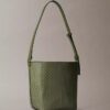 Borsa a secchiello con logo su tutta la superficie e pochette Borsa a secchiello con logo su tutta la superficie e pochette