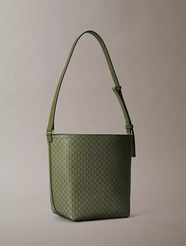 Borsa a secchiello con logo su tutta la superficie e pochette Borsa a secchiello con logo su tutta la superficie e pochette