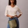 Borsa a secchiello con logo su tutta la superficie e pochette Borsa a secchiello con logo su tutta la superficie e pochette