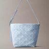 Borsa a secchiello in Denim con logo Emblem su tutta la superficie Borsa a secchiello in Denim con logo Emblem su tutta la superficie