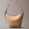 Borsa a secchiello in jacquard con logo su tutta la superficie e tasca interna Borsa a secchiello in jacquard con logo su tutta la superficie e tasca interna