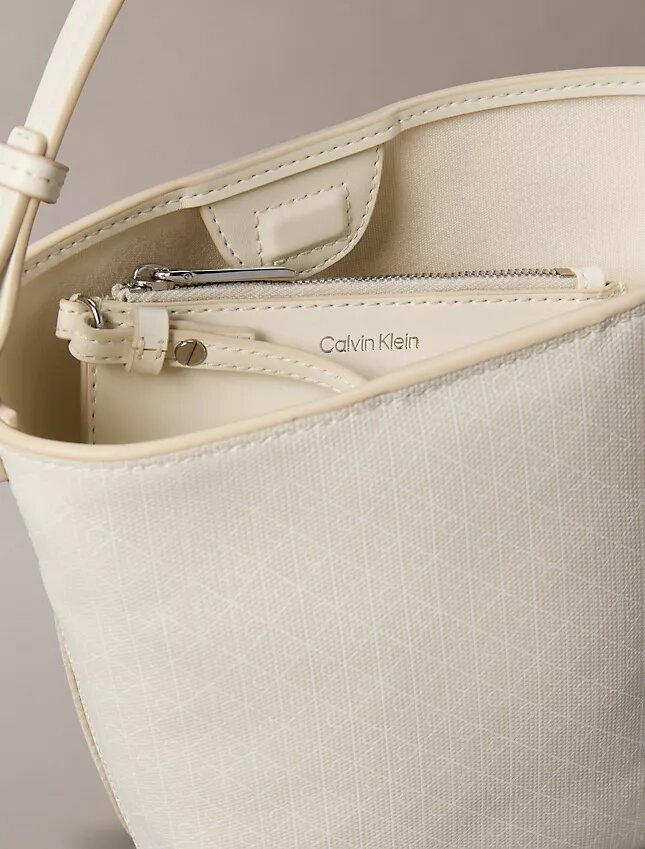 Borsa a secchiello piccola con logo su tutta la superficie e pochette Borsa a secchiello piccola con logo su tutta la superficie e pochette