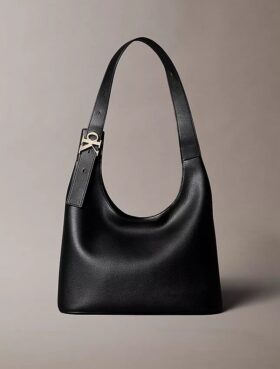 Borsa a tracolla con fibbia in metallo d’archivio