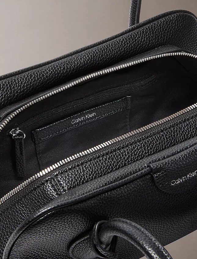 Borsa a tracolla con logo Borsa a tracolla con logo