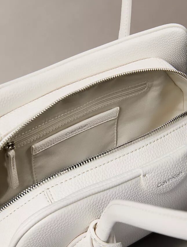 Borsa a tracolla con logo Borsa a tracolla con logo