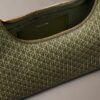 Borsa a tracolla con logo emblema su tutta la superficie