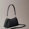 Borsa a tracolla con logo Monogram a pieghe Borsa a tracolla con logo Monogram a pieghe