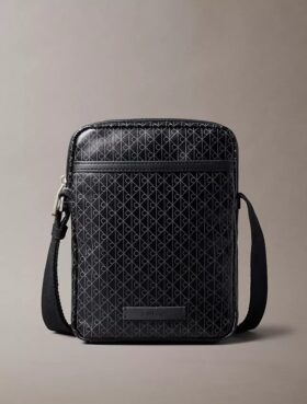 Borsa a tracolla con logo su tutta la superficie