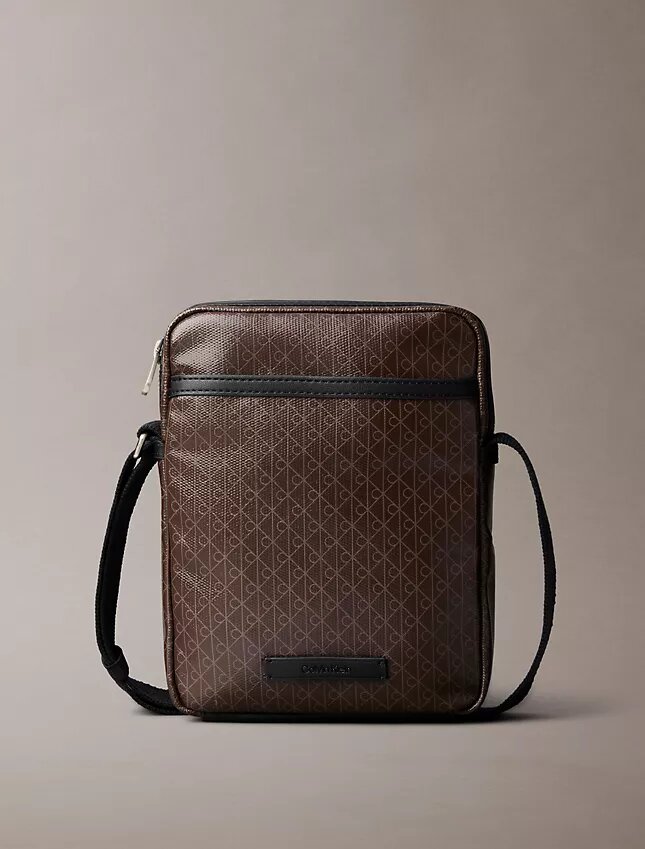 Borsa a tracolla con logo su tutta la superficie Borsa a tracolla con logo su tutta la superficie