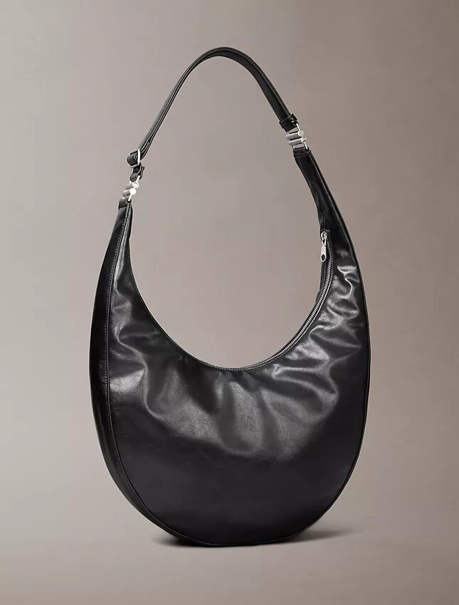 Borsa a tracolla convertibile dalla forma arrotondata Borsa a tracolla convertibile dalla forma arrotondata