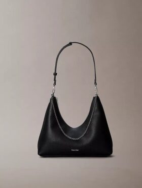 Borsa a tracolla in finta pelle con texture a grana e logo emblema