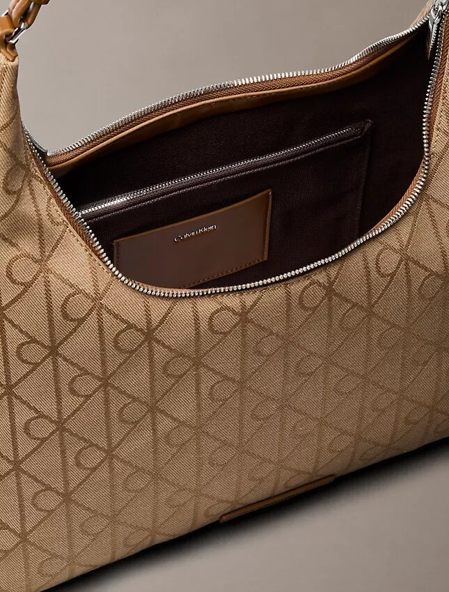 Borsa a tracolla in jacquard con emblema Borsa a tracolla in jacquard con emblema