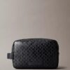 Borsa da toilette con cerniera e logo su tutta la superficie
