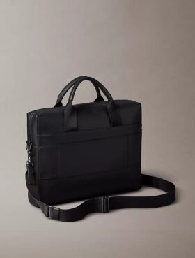 Borsa da viaggio con monogramma in rilievo