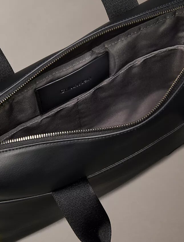 Borsa da viaggio con monogramma in rilievo Borsa da viaggio con monogramma in rilievo