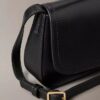 Borsa fotografica con patta Monogram