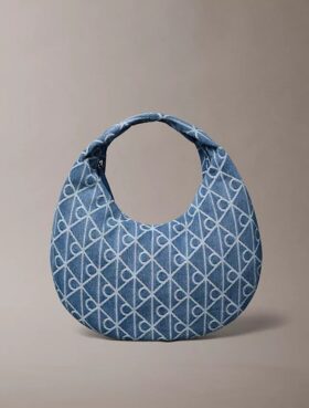 Borsa Hobo in Denim con logo emblema su tutta la superficie