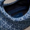 Borsa Hobo in Denim con logo emblema su tutta la superficie Borsa Hobo in Denim con logo emblema su tutta la superficie