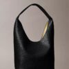 Borsa morbida con finitura martellata Borsa morbida con finitura martellata