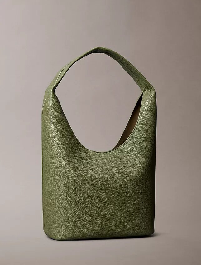 Borsa morbida con finitura martellata Borsa morbida con finitura martellata