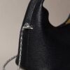Borsa morbida piccola con finitura martellata Borsa morbida piccola con finitura martellata