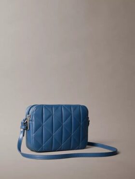 Borsa per fotocamera con logo trapuntato