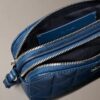 Borsa per fotocamera con logo trapuntato Borsa per fotocamera con logo trapuntato