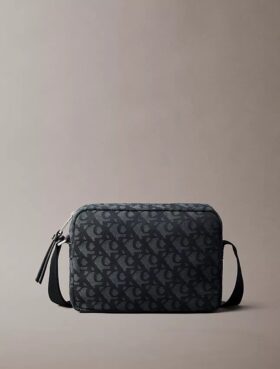 Borsa per fotocamera con motivo Monogram su tutta la superficie