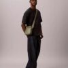 Borsa Reporter con texture granulata