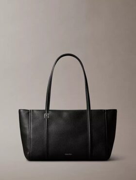 Borsa tote in finta pelle con texture a ciottoli e logo
