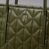 Borsa tote piccola trapuntata con logo Borsa tote piccola trapuntata con logo